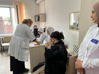 Встреча специалистов ингушского центра «Анти-СПИД» с коллегами из Плиевской врачебной амбулатории 1 Встреча специалистов ингушского центра «Анти-СПИД» с коллегами из Плиевской врачебной амбулатории 1
